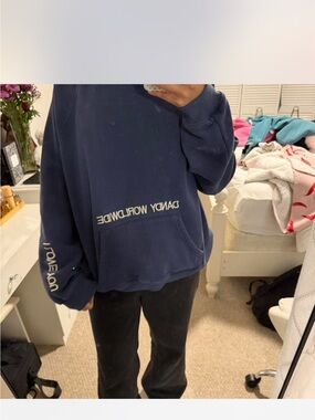DANDY WORLDWIDE Navy Graphic Pocket Sweatshirt “I LOVE YOU” size M embroidered